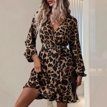 Kjole dame midi – omslag med knyting – V-hals – ballongermer – leopardmønster