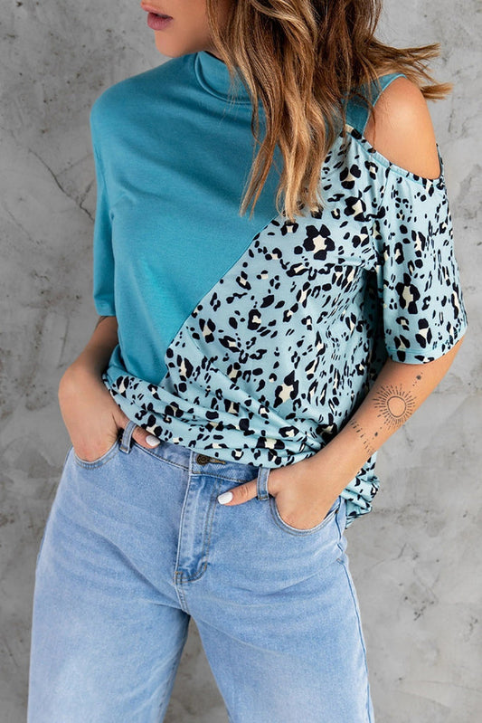 Women's T-shirt – Relaxed fit – Asymmetric cut – Shoulder detail – Animal print
