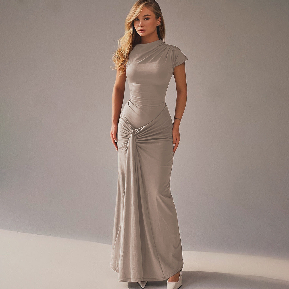 Dress woman – Floor-length – Tight fit – Draped waist – Short sleeves – Elegant