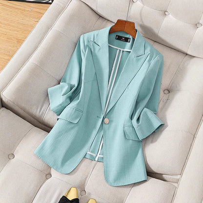 Women's Blazer – Tailored Fit – Luxurious Fabric – 3/4 Sleeves – Single Buttoned