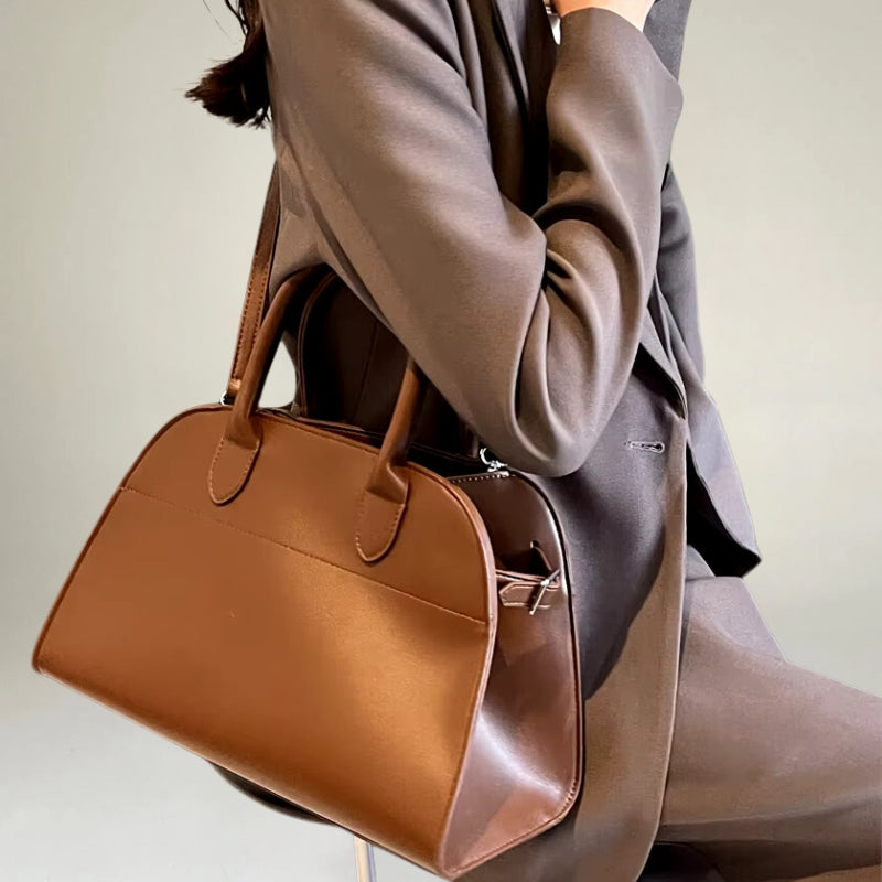 Women's Handbag – Structured Leather – Medium Size – Adjustable Shoulder Strap