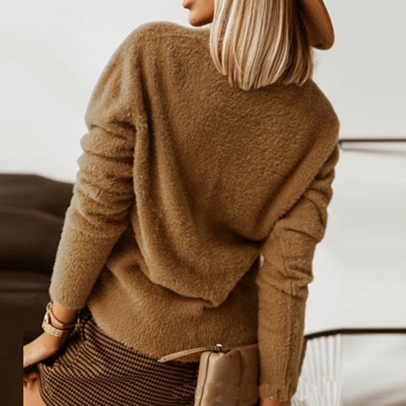 Dame Cardigan - Myk Strikk - V-hals - Store Knapper - Avslappet Passform