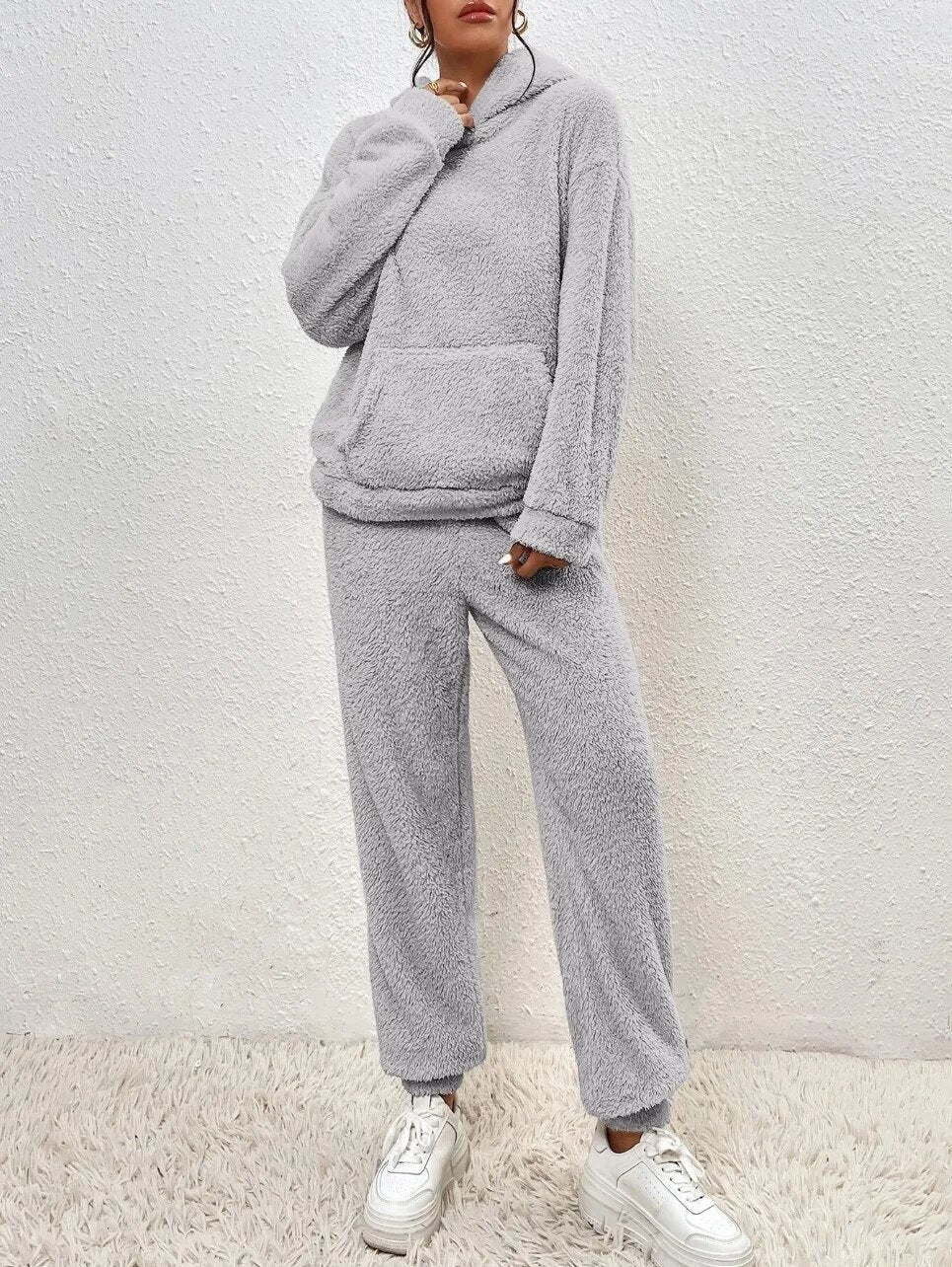 Dame Hettegenser – Myk Sherpa Fleece – Avslappet Passform – Langermet og Varm