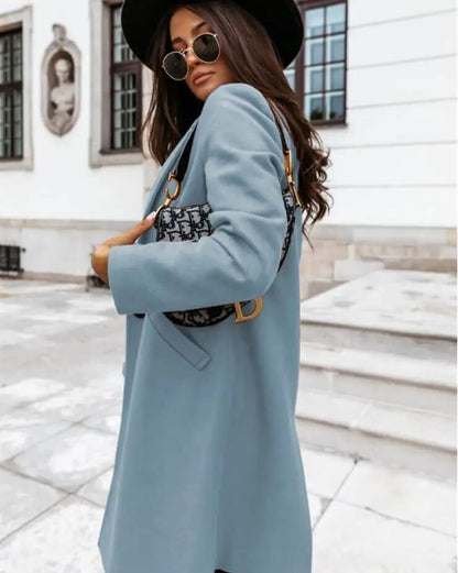 Women's Overcoat – Wool Blend – Tailored Fit – Classic Notch Collar – Elegant Design