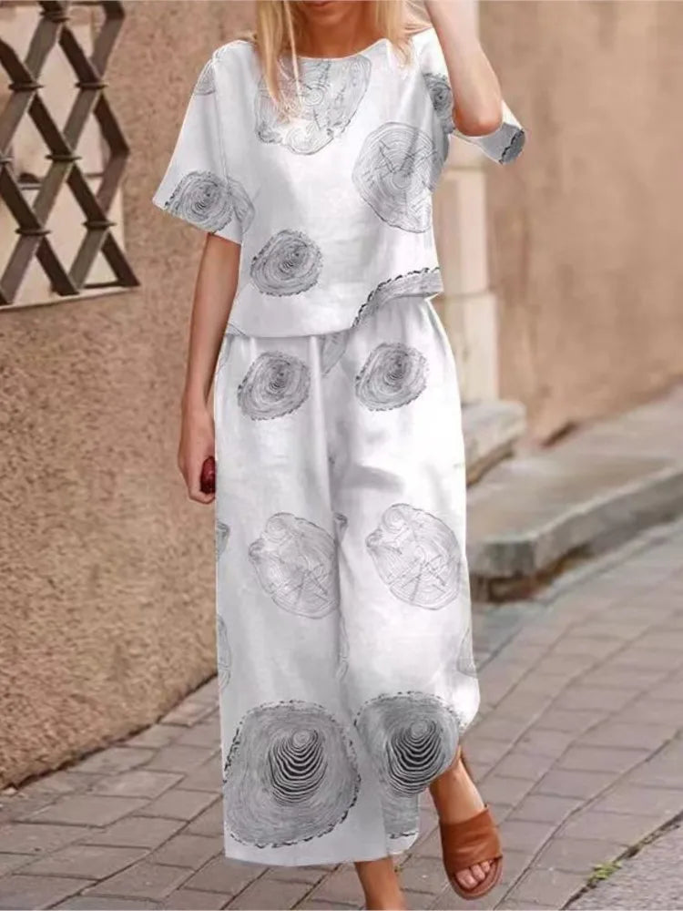 Women's Pants with Wide Legs – Relaxed Fit – Natural Fibers – Printed Pattern – Full Length