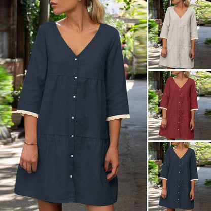 Emmy - Comfortable linen dress with lace and button placket