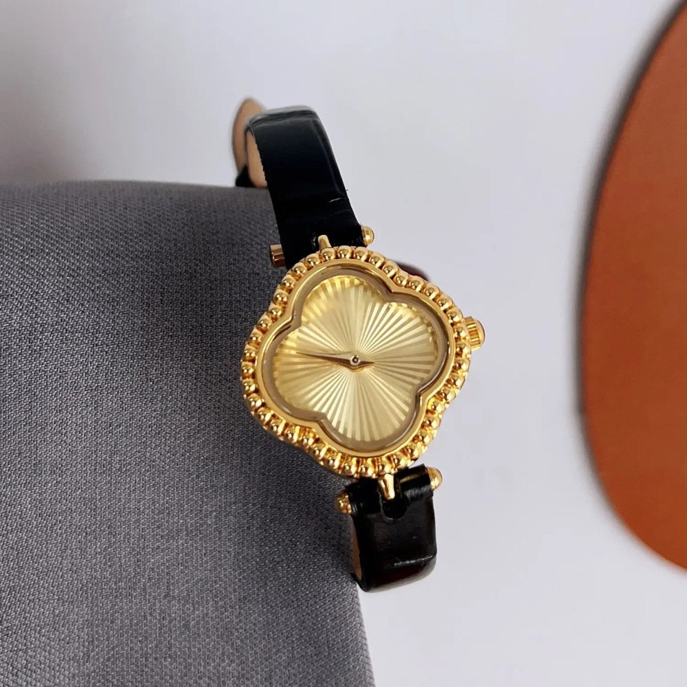 Ginevra Leather Clover Case Wristwatch | Beaded Bezel Wristwatch