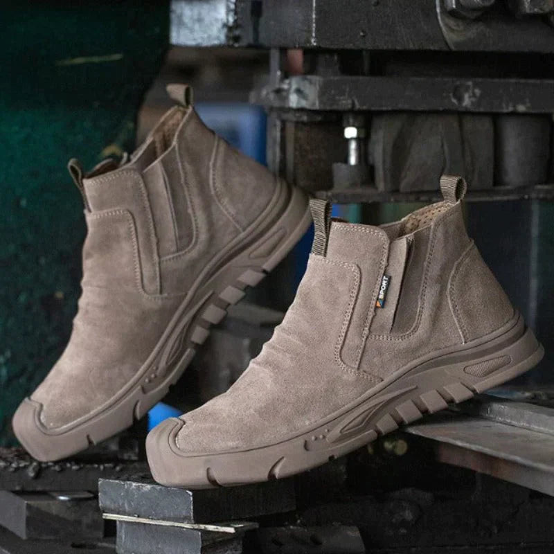 Herrestøvler - Semsket Slip-On - Elastiske Paneler - Robust Gummisåle