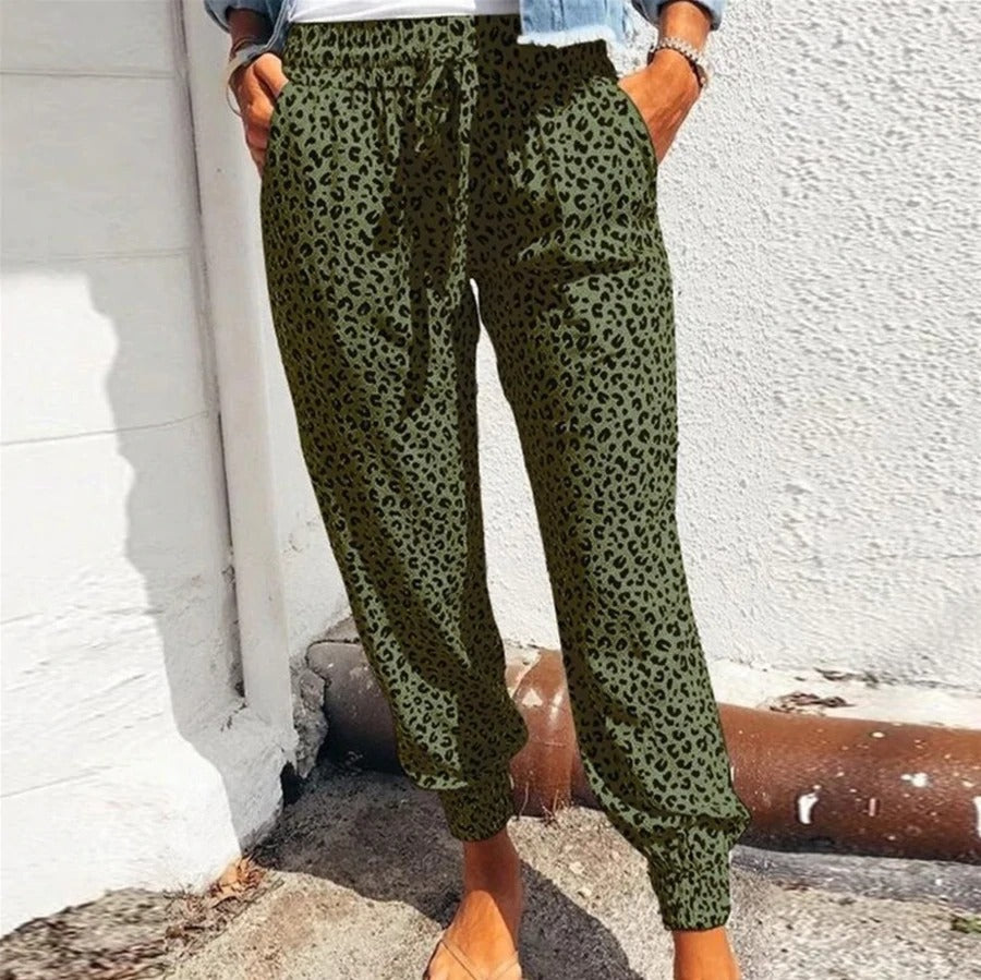 Women's Sweatpants – Leopard Pattern – Comfortable Fit – Elastic Waist with Drawstring