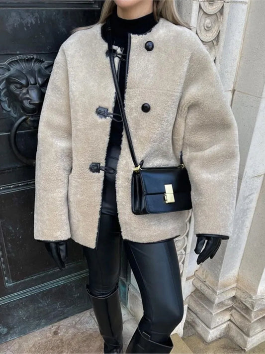 Women's Shearling Jacket - Oversized Fit - Soft and Warm - Button Closure