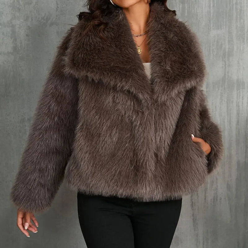 Patricia Short Faux Fur Coat | Oversized Collar Jacket