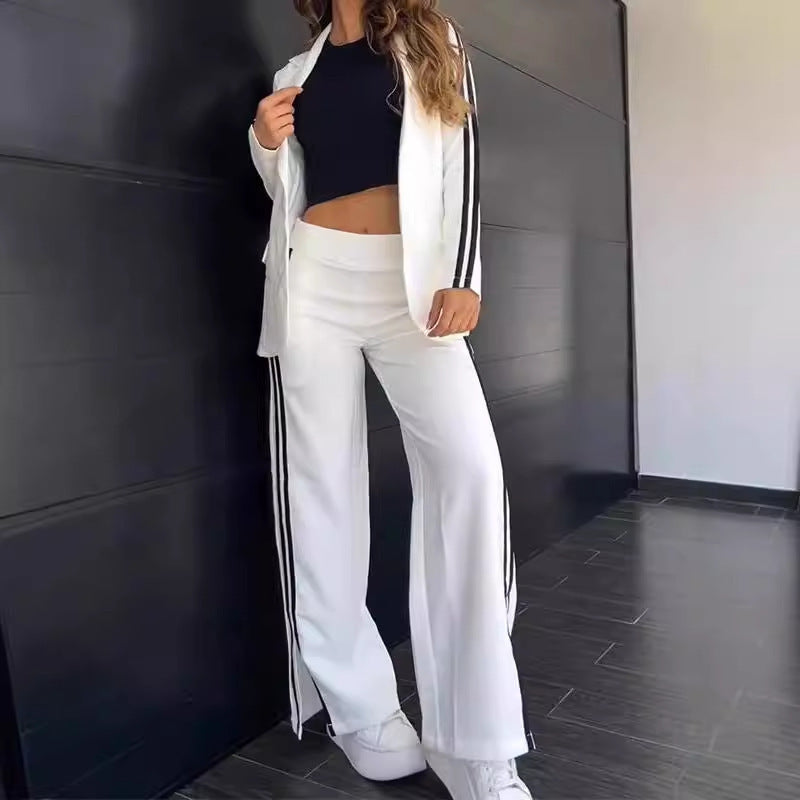 Women's Tracksuit – Relaxed Fit – Breathable Fabric – Full Length – Side Stripe
