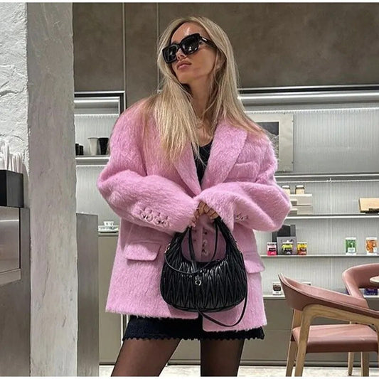 Dame Kåpe - Oversized Fluffy Design - Notch Krage - Knappelukking - Flapplommer