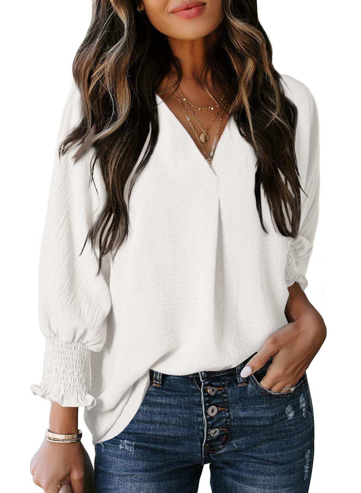 Women's T-shirt – V-neck – 3/4 sleeves – Loose fit – Soft knit – Everyday use