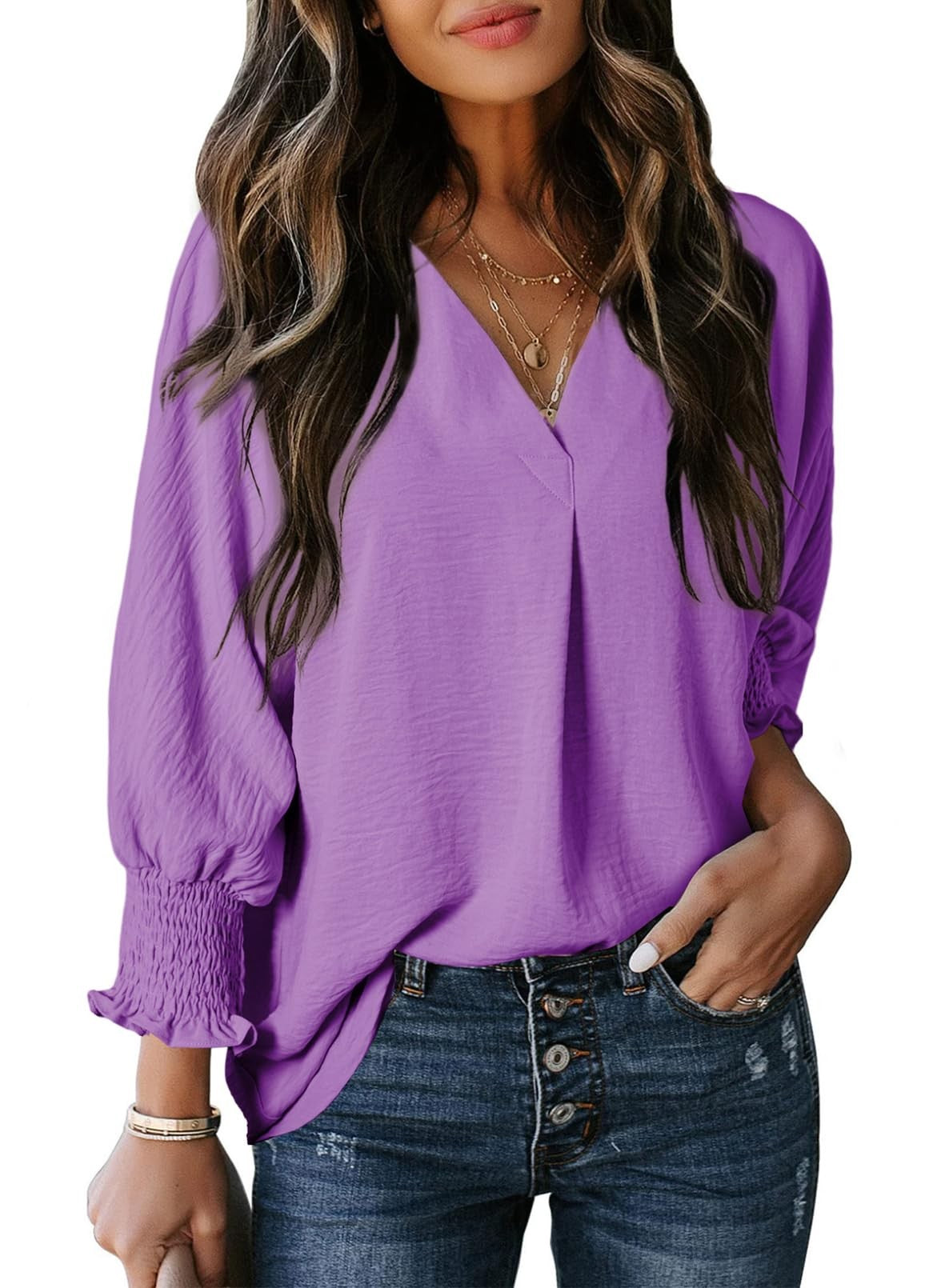 Women's T-shirt – V-neck – 3/4 sleeves – Loose fit – Soft knit – Everyday use