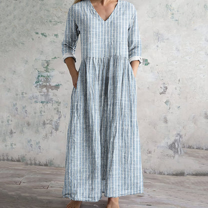 Women's Maxi Dress – Relaxed Fit – V-neck – Long-sleeved – Striped – Cotton