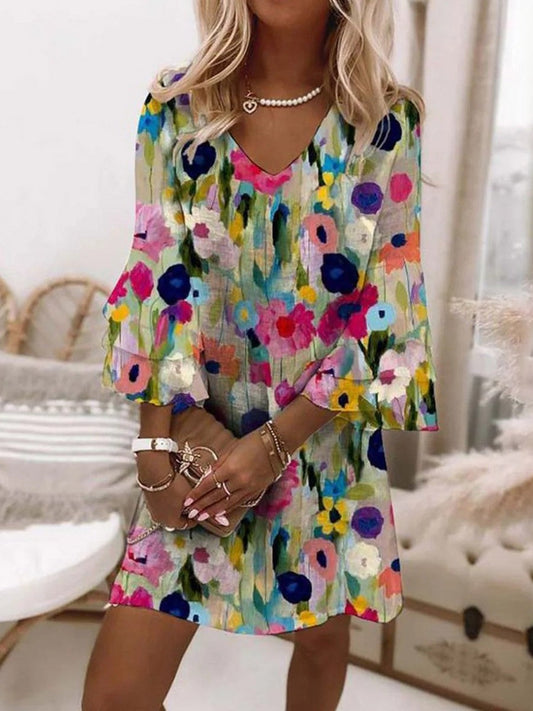 Dress for Women – Mini Length – Relaxed Fit – 3/4 Sleeves – Breathable Fabric – V-Neck – Floral Print
