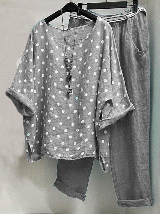 Women's Two-Piece Set – Relaxed Fit – Polka Dot Top – Elastic Pants in Soft Fabric
