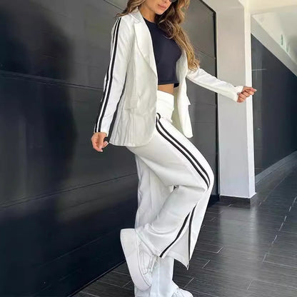 Women's Tracksuit – Relaxed Fit – Breathable Fabric – Full Length – Side Stripe