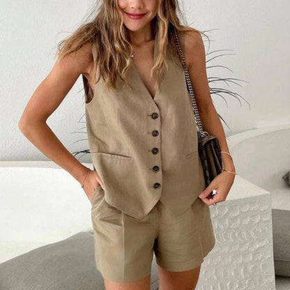 Women's Set – Elegant Vest and Shorts – Button Closure – Tailored Fit – Breathable Cotton/Linen