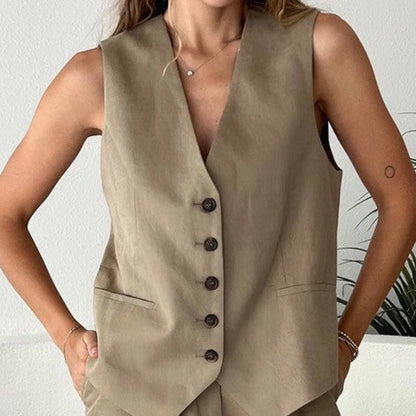 Women's Set – Elegant Vest and Shorts – Button Closure – Tailored Fit – Breathable Cotton/Linen