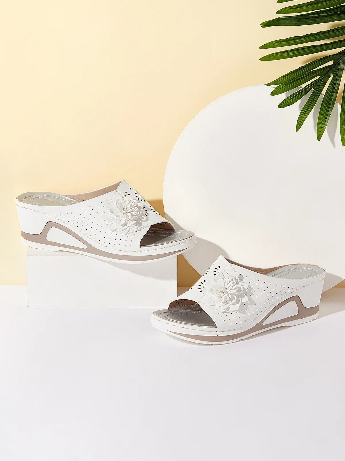 Women's Wedge Sandals – Open Toe – 3D Floral Pattern – Comfort Design
