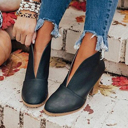 Women's Ankle Boots – Close Fit – Matte Finish – Block Heel – V-Neckline