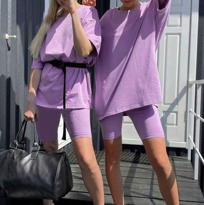 Women's Two-Piece Set – Oversized Tunic with Belt – Tight-Fitting Biker Shorts – Soft Cotton