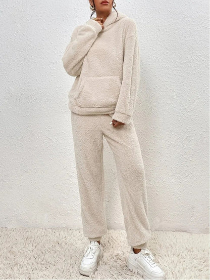 Women's Lounge Set – Teddy Fleece – Relaxed Fit – Hood and Kangaroo Pocket