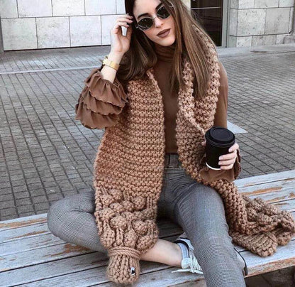 Women's Scarf – Oversize Fit – Wool Blend – Cable Knit – Textured Design