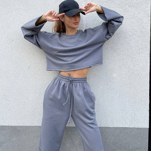 Women's Training Set – Relaxed Fit – Long-Sleeved Top – Elastic Waist Pants