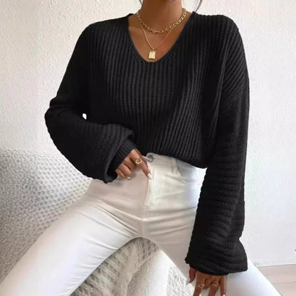 Women's Sweater – Relaxed Fit – Ribbed Knit – Wide V-Neck – Long Sleeves