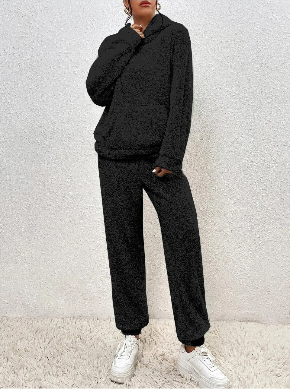 Women's Lounge Set – Teddy Fleece – Relaxed Fit – Hood and Kangaroo Pocket