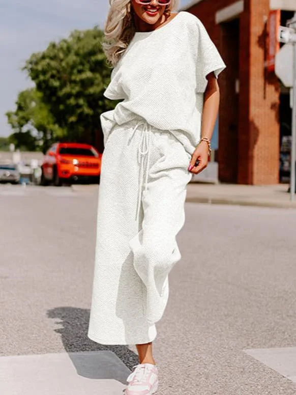 Women's Set – Relaxed Fit – Soft Knit – Short-Sleeved Top and Wide Pants