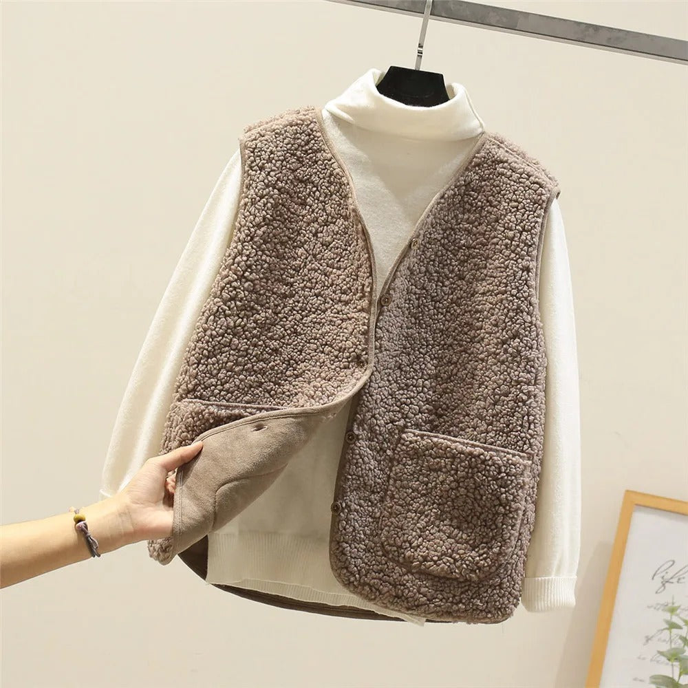 Women’s Gilet - Sherpa Fleece - Relaxed Fit - Hip Length - Button Front