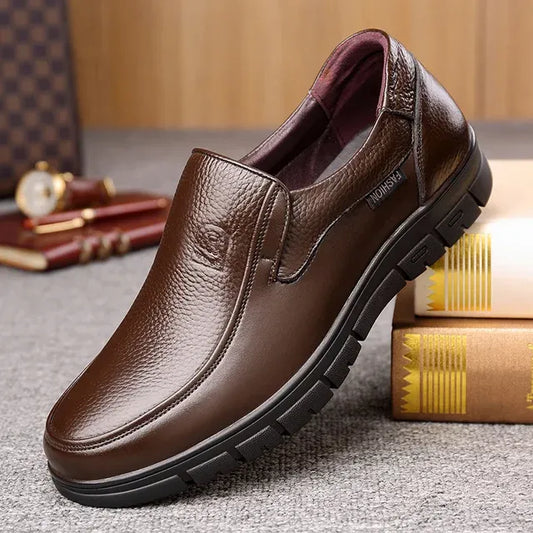 Men's Shoes – Slip-on Design – Genuine Leather Feel – Rubber Sole – Everyday Comfort
