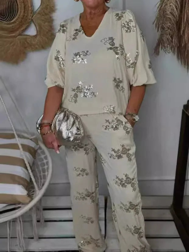 Women's Lounge Set – Relaxed Fit – V-neck Top – Elastic Pants – Sequin Details