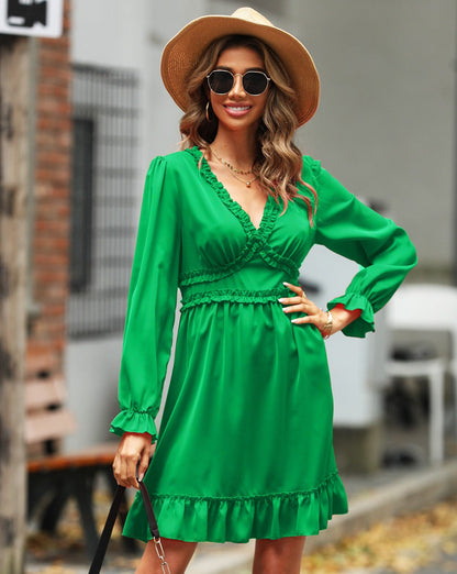 Dress woman – A-line fit – Ruffled V-neck – High waist – Long sleeves elegant