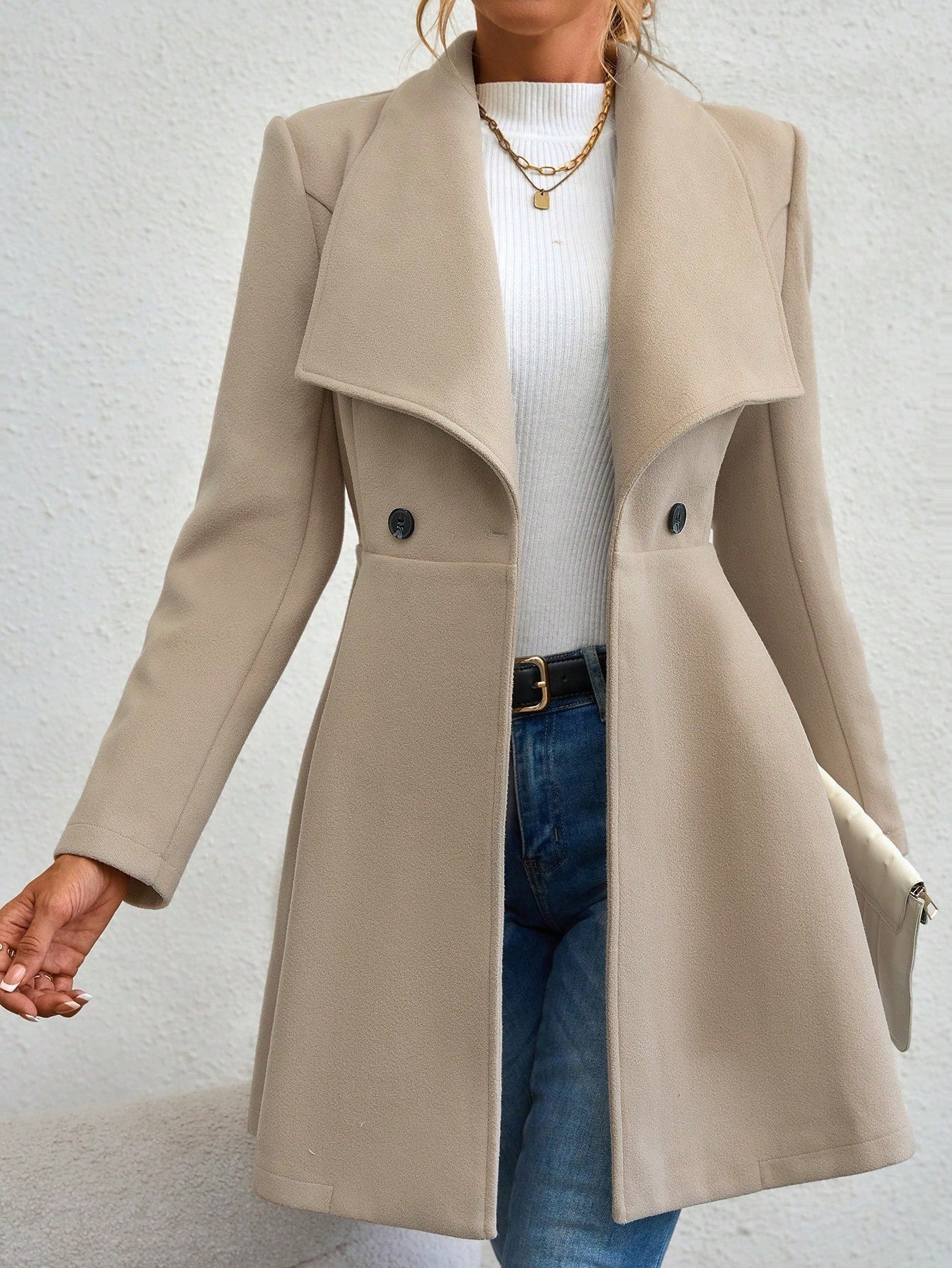 Women's Wool Coat – Slim Fit – Long Model – Buttons – Classic Cut