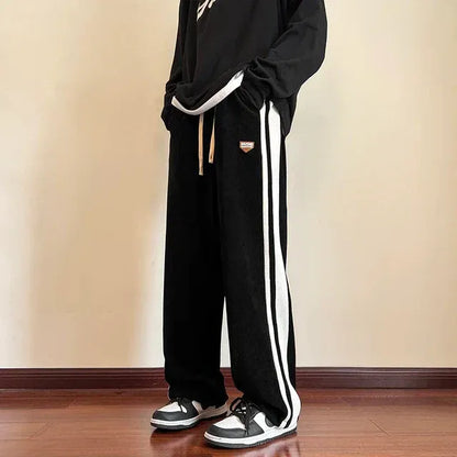 Men's Pants – Baggy Fit – Fleece Fabric – Adjustable Drawstring – Sporty Stripes