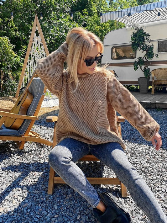 Women's Sweater – Oversized Fit – Textured Wool – Round Neck – Ribbed Edges
