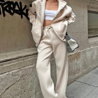 Women's Tracksuit – Oversized Fit – Soft Cotton – Hood and Drawstring – Relaxed Style