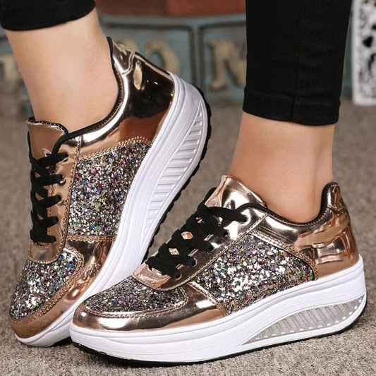 Women's Sneakers – Platform Sole – Glitter Details – Glossy Finish – Low Model
