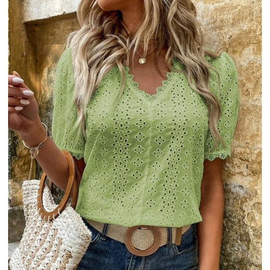 Women's Shirt with Short Sleeves – Relaxed Fit – Cotton – Broderie Anglaise – Scalloped V-Neck