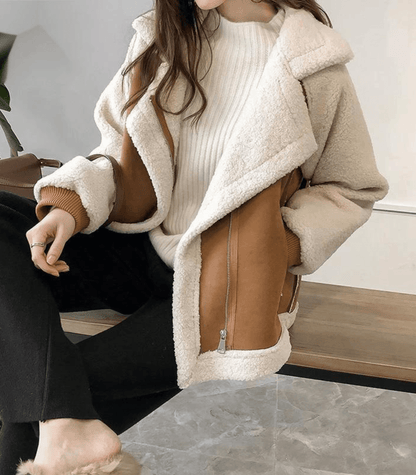 Dame Jakke - Oversized Passform - Myk Sherpa-Fôret - Glidelåslukking - Stilfull og Varm