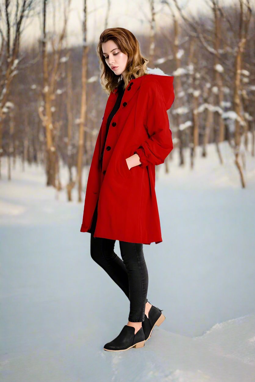 Women's Raincoat - Knee-Length - Adjustable Hood - Button Closure - Comfortable Fit