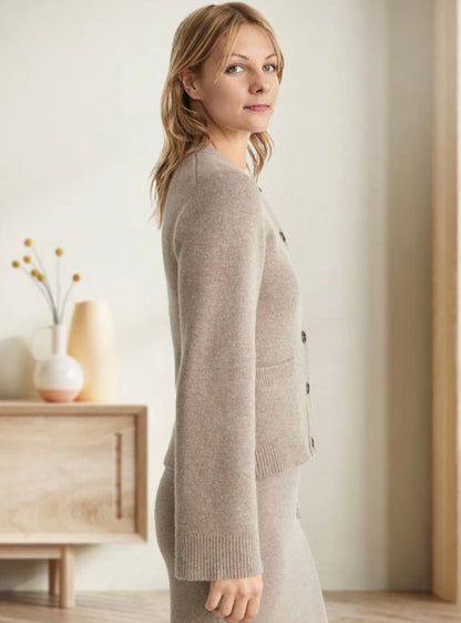 Women's Cardigan - Soft Wool Blend - Button Placket - Relaxed Fit - Long Sleeves