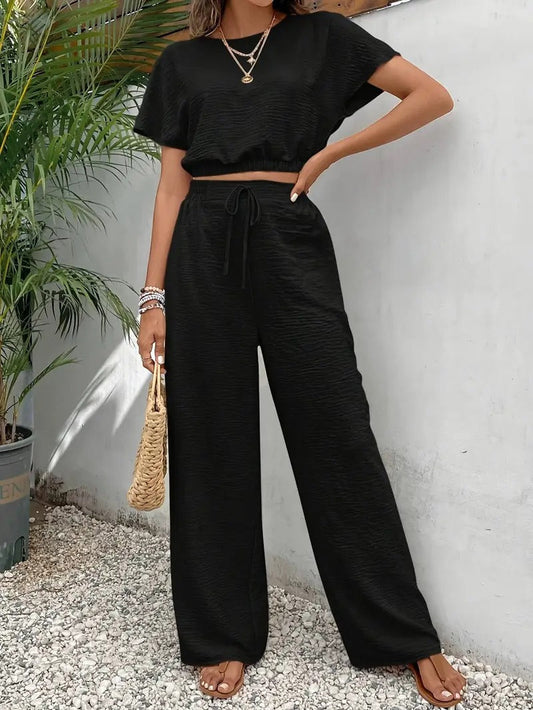 Women's Two-Piece Set – Relaxed Crop Top – Wide Pants – Breathable Natural Fibers