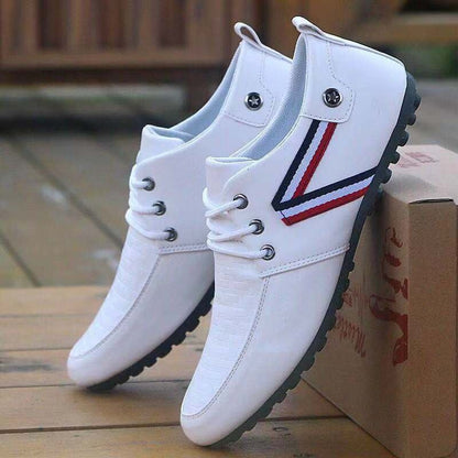 Men's Shoes - Breathable and Comfortable - Non-Slip Rubber Sole - Moccasin Toe - Lacing