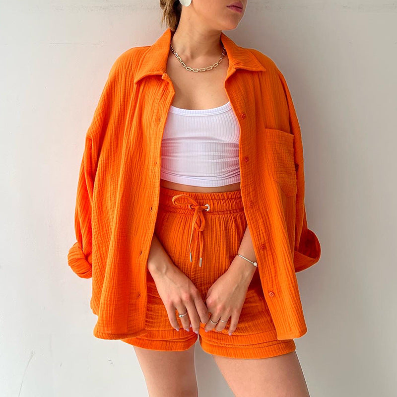 Dame To-delt Sett – Oversized Skjorte med Knapper – Høytlivs Shorts med Strikk